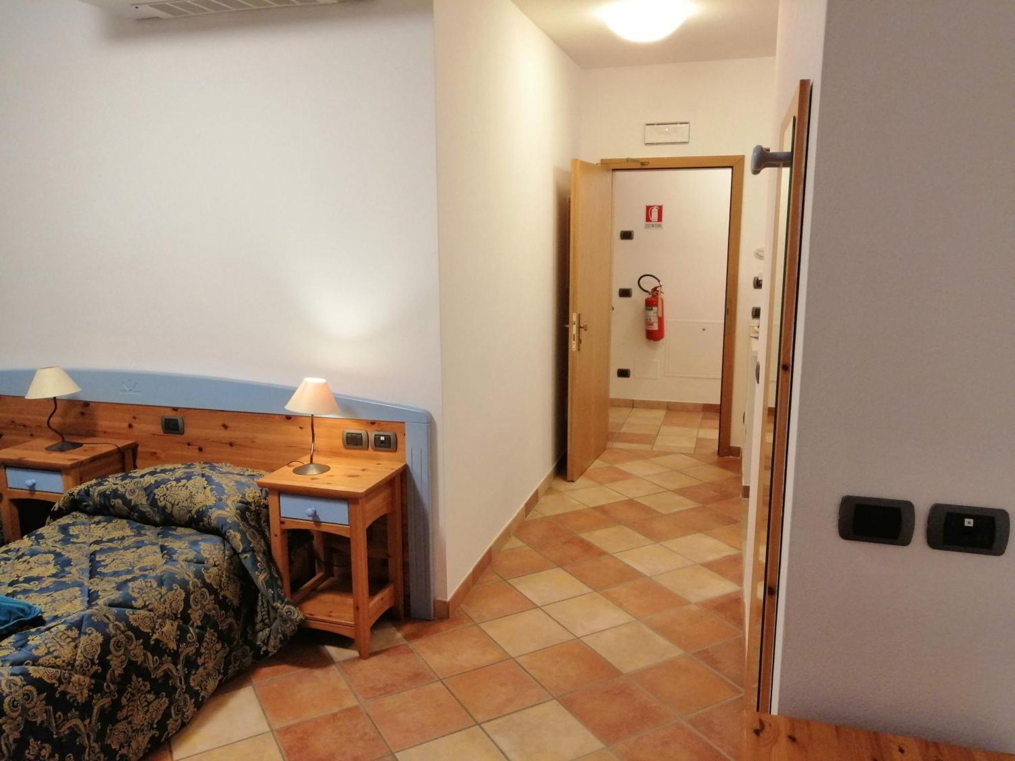 Aparthotel Rainbow Rovereto  Exterior foto